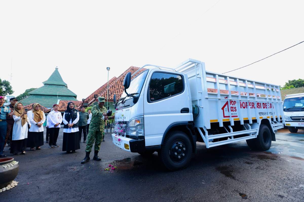 Dongkrak Ekonomi Desa, Banyuwangi Terima 18 Truk untuk KDKMP