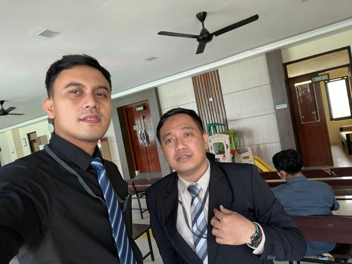 Jangan Paksakan Bupati Ipuk Melanggar Hukum