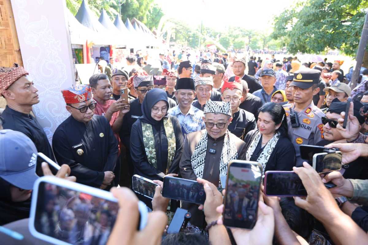 Banyak Terobosan di Dunia Pendidikan, Mendikdasmen Minta Bupati Ipuk Paparkan Program di Forum Nasional