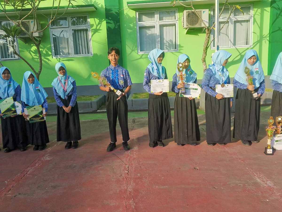 Abdurrahman Wahid Siswa MTSN 3 Jembrana Sukses Raih Juara Pertama di Lomba Gempita MAN Buleleng