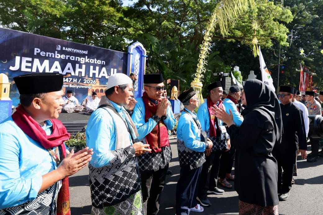 Lepas 1.312 Jemaah Haji, Bupati Ipuk: Doakan Kebaikan untuk Banyuwangi